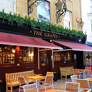 The Grapes Pub Gasthof